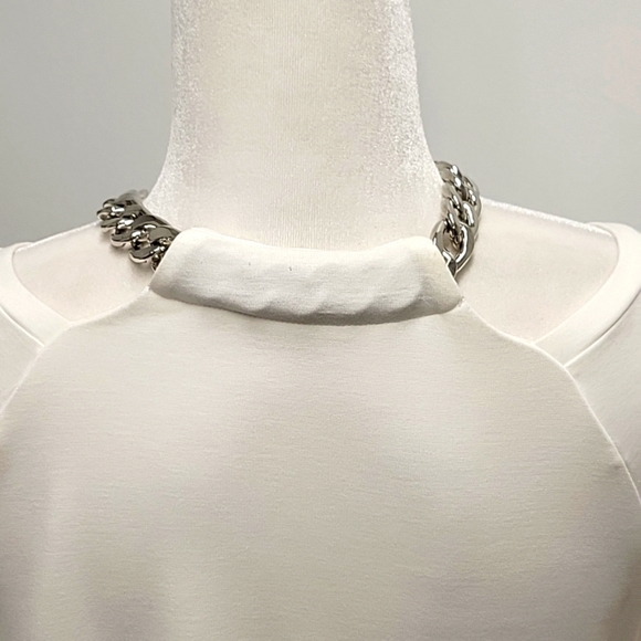 Duette NYC Top/Blouse White w/Silver Chain at Neck Belled Half Sleeves Size XS - Picture 7 of 9